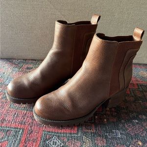 MIA lug sole brown Chelsea boots